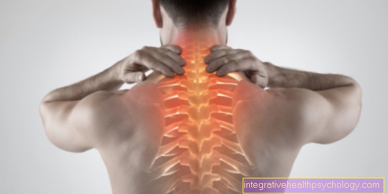 Herniated disc of the thoracic spine - what symptoms does it cause?